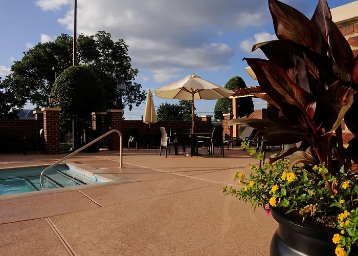 Hampton Inn & Suites Nashville-Vanderbilt-Elliston Place