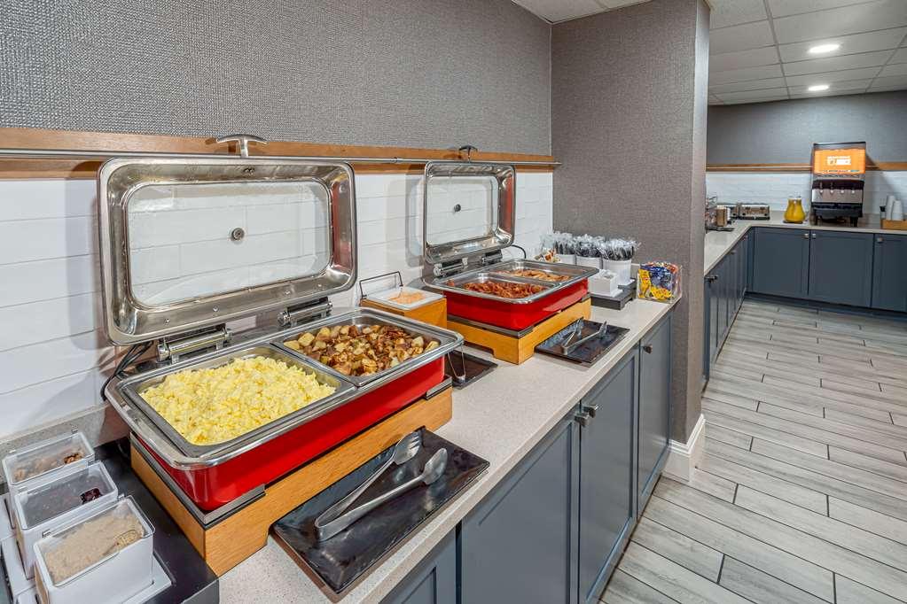 Hotel Hampton & Nashville-vanderbilt-elliston Place 3*