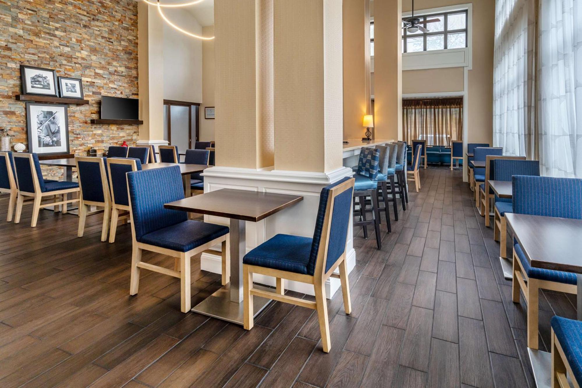 Hampton & Nashville-vanderbilt-elliston Place Nashville